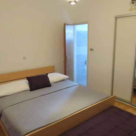 Apartmani Mm Starigrad Paklenica Εξωτερικό φωτογραφία