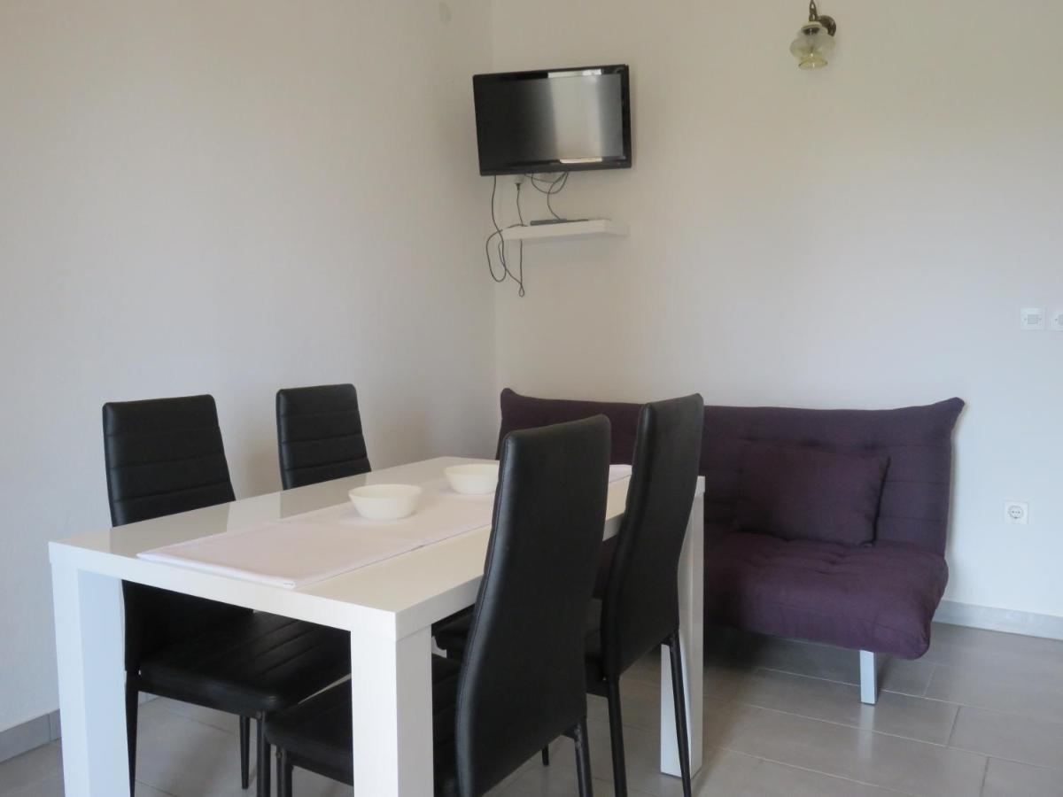 Apartmani Mm Starigrad Paklenica Εξωτερικό φωτογραφία