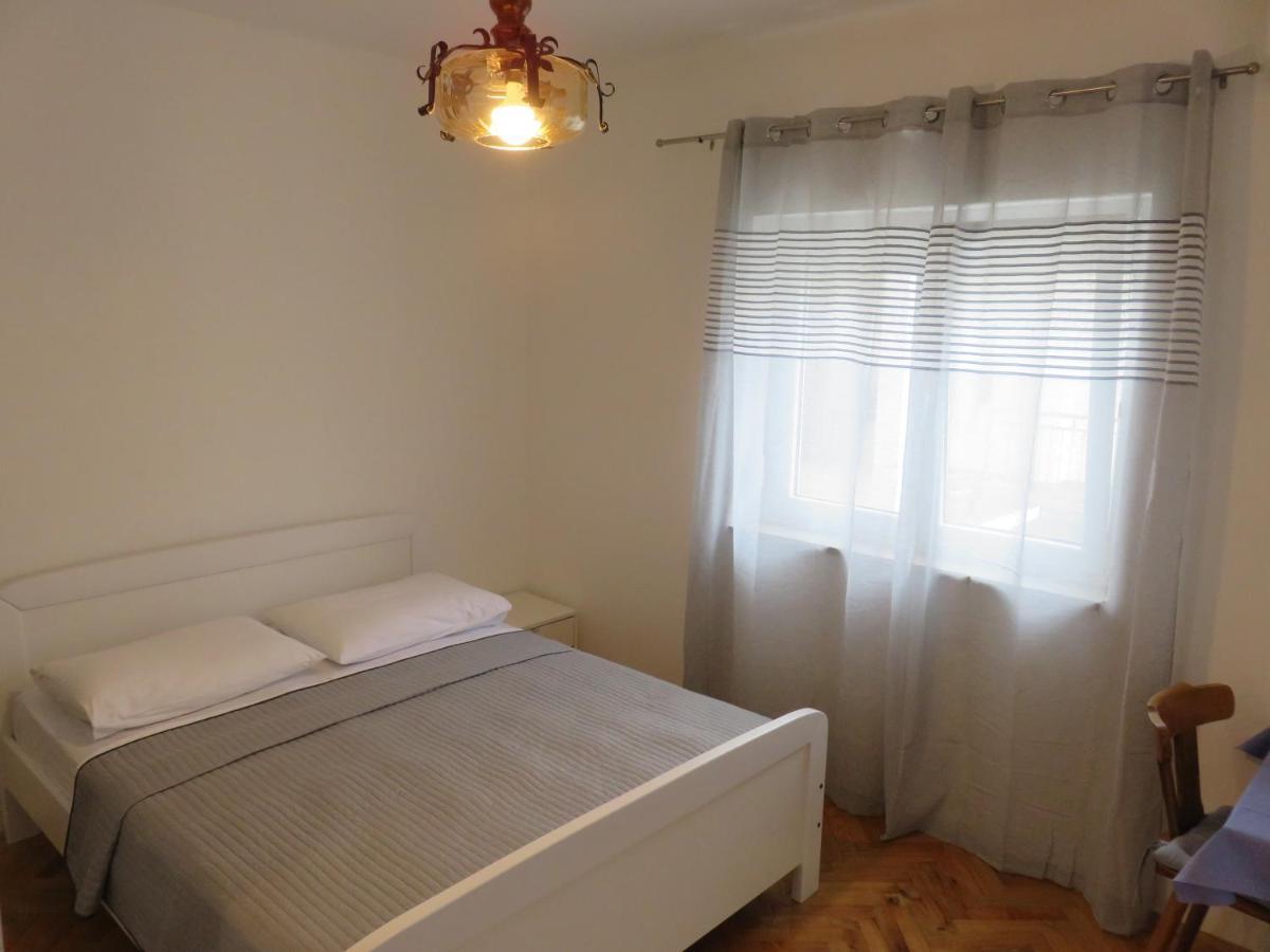 Apartmani Mm Starigrad Paklenica Εξωτερικό φωτογραφία